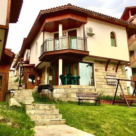 Alpine Pamporovo Vila *
